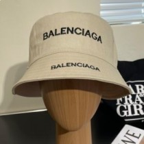 Balenciaga Double Logo Classic Bucket Hat In Beige