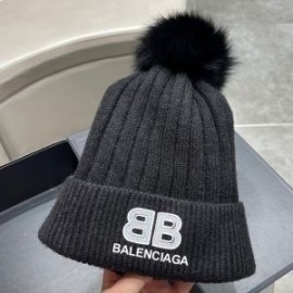 Balenciaga BB Logo Knitted Hat In Black