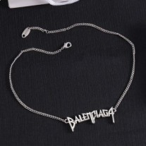 Colier Balenciaga Typo Metal În Argint