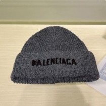 Pălărie tricotată cu logo Balenciaga, gri