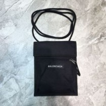 Geantă Balenciaga Explorer cu curea din pânză neagră