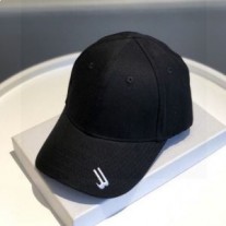 Balenciaga İşlemeli Siyah Beyzbol Şapkası