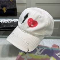 Balenciaga Logo Graffiti Beyaz Beyzbol Şapkası