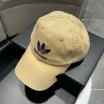 Balenciaga x kšiltovka Adidas Logo Vyšívaná bavlna v Camel