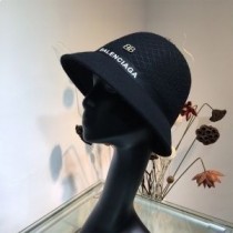 Balenciaga buřinka se síťovinou v černé barvě