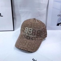 Balenciaga – Kappe mit Doppel-B-Logo in Khaki