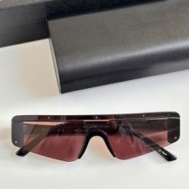 Balenciaga BB003S Ski Rectangle Solglasögon I Svart/Vröd