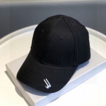 Balenciaga broderad basebollkeps i svart