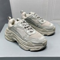 Balenciaga Triple S Sneakers Unisex Läder Och Mesh Beige