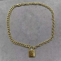 Balenciaga B Lås Hänge Kedja Halsband I Guld