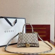 Balenciaga liten timglasväska i GG Supreme Lädergrå