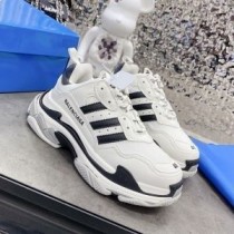 Scarpe da ginnastica Balenciaga X Adidas Triple S unisex in pelle e mesh Bianco/Nero