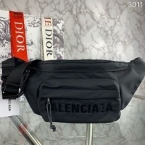 Marsupio Balenciaga Wheel in tela nera