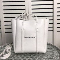 Balenciaga XS Everyday Tote em couro de bezerro branco
