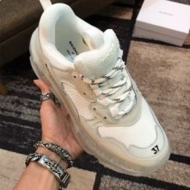Tênis Balenciaga Triple S com sola transparente unissex couro e malha branco/cinza