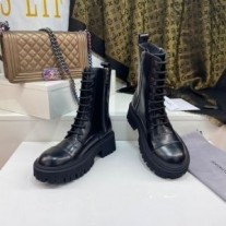 Buataisí Lása-suas Tarracóir Balenciaga Mná Craiceann laonna Dubh