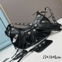 Mála Gualainn Le Cagole Beag Balenciaga I Leathar Cabhraithe Crogall Le Rhinestones Dubh