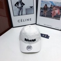 Balenciaga Front Lógó Caipín Bróidnithe i Bán