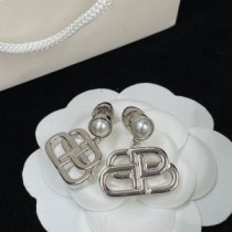 Fáinní Buail Balenciaga BB Le Péarlaí In Airgid