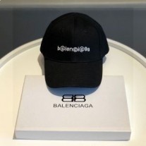 Balenciaga klasična bejzbol kapa u crnoj boji