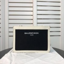 Balenciaga tamnoplava torbica s remenom u platnenoj crno/bijeloj boji