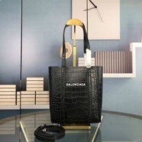 Každodenná kabelka Balenciaga XXS z krokodílej embosovanej kože v čiernej farbe