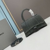 Balenciaga XS kabelka presýpacích hodín s kryštálmi v sivej teľacej koži