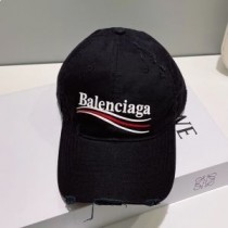 Čiapka na politickú kampaň Balenciaga v čiernej farbe