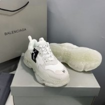 Tenisky Balenciaga Triple S s čírou podrážkou unisex kože a sieťovinou bielej farby