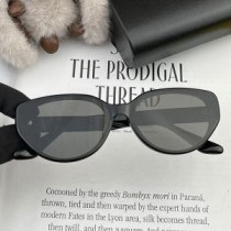 Balenciaga BL8602 oválne acetátové slnečné okuliare v čiernej farbe