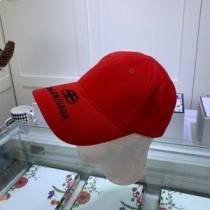 Čiapka Balenciaga BB Visor v červenej farbe