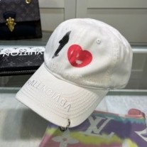 Czapka z daszkiem Balenciaga Logo Graffiti w kolorze białym