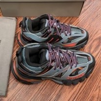 Balenciaga świecące w ciemności trampki unisex ze skóry i siateczki w kolorze niebieskim