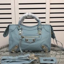 Balenciaga Mała klasyczna miejska torba na ramię w metalicznym kolorze koziej skóry w kolorze niebieskim