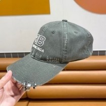 Balenciaga Gorra BB Heavy Piercing De Algodón En Gris