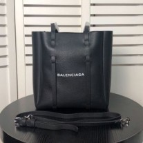Balenciaga Cabas XS Everyday En Cuir De Veau Noir