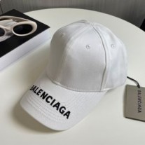Balenciaga Casquette de baseball brodée en coton avec logo en blanc