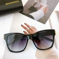 Balenciaga BB0102SA - Lunettes de soleil carrées Dynasty - Noir/Violet