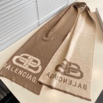 Balenciaga Écharpe En Maille Avec Logo BB En Abricot