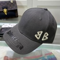 Balenciaga Casquette de baseball en coton avec logo BB en gris
