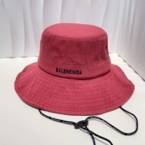 Balenciaga Chapeau Bob Fashion Hatband Avec Logo En Rouge