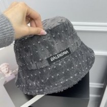 Τζιν καπέλο με λογότυπο Balenciaga σε γκρι χρώμα
