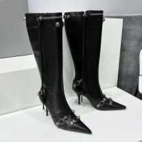 Balenciaga Cagole 90 mm-es női csizma borjúbőr fekete