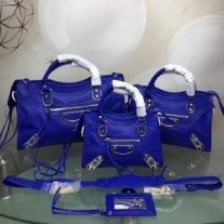 Balenciaga Klasszikus City válltáska szélezett kecskebőr kék színben