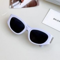 Balenciaga BB0324 Dynasty D-Keret napszemüveg világoskék színben