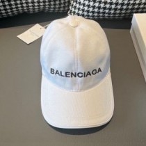 Balenciaga-logo geborduurde pet in wit canvas