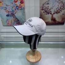 Balenciaga BB Mode pet in canvas wit