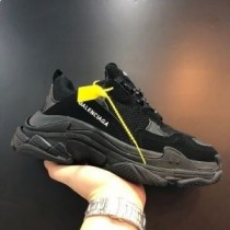 Balenciaga Triple S Sportschoenen Unisex Leer en Mesh Zwart