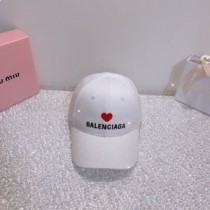 Balenciaga hjertebrodert baseballcaps i hvitt