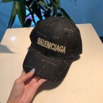Balenciaga Allover Logo Brodert Baseball Lokk i Svart